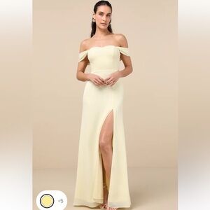 Elegant Off-Shoulder Maxi Dress